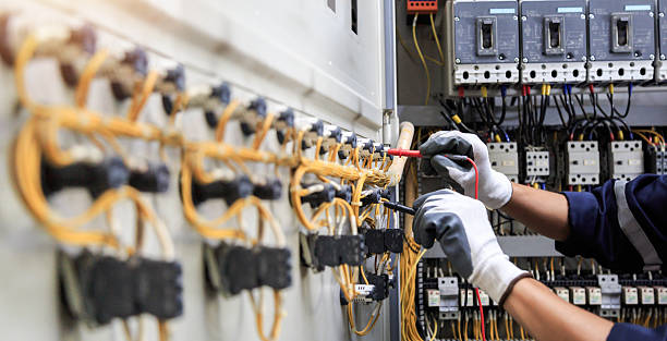 Professional Electrician technician working in Murphy, TX